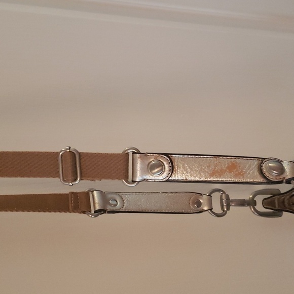 B. Makowsky Silver Distressed Leather Crossbody Handbag - Picture 5 of 13